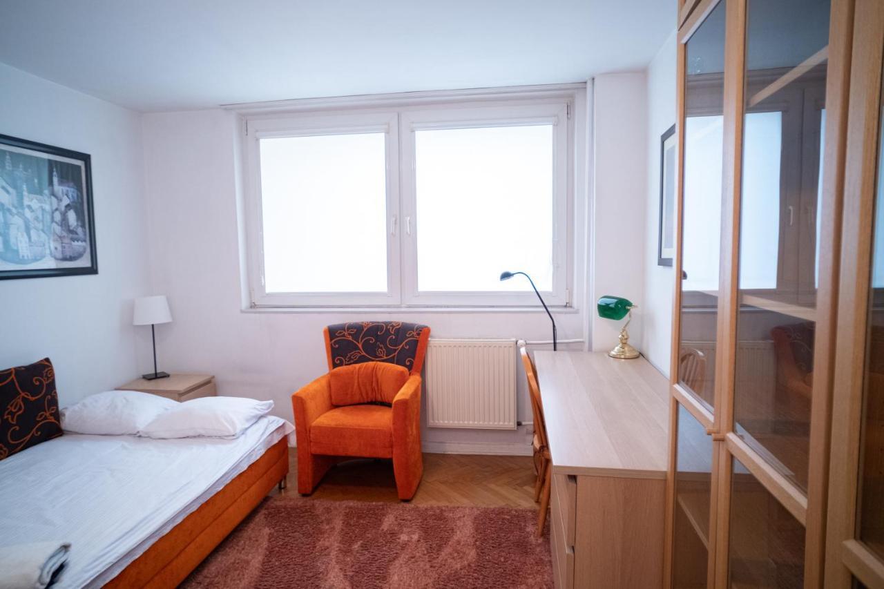Central Charm Nowiniarska Warsawa Bagian luar foto